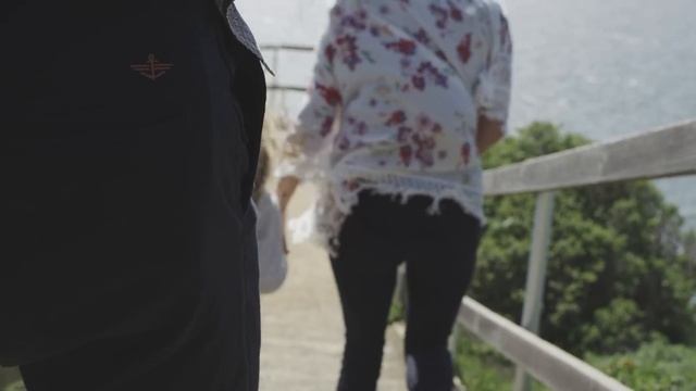 Dockers Presents Dockers Does - Bronson Christensen смотреть онлайн