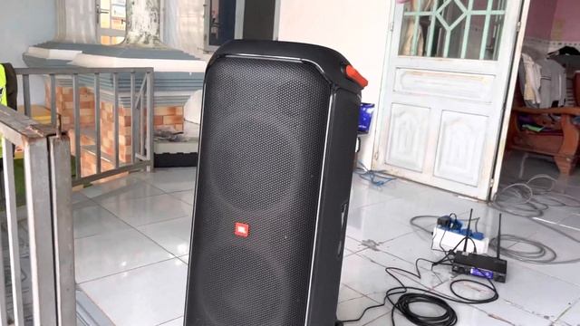 Karaoke trên chiếc loa Jbl partybox 710 | cảm ơn quý khách ủng hộ sản phẩm,siêu phẩm của dòg loa jb смотреть онлайн