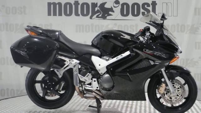HONDA VFR 800 V-TEC смотреть онлайн