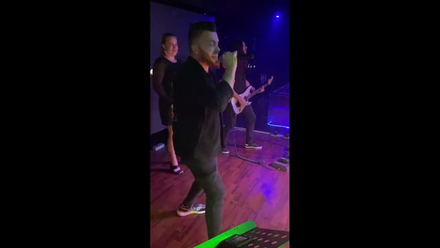 Linkin Park - Crawling (live cover by Roman Guydmn) смотреть онлайн