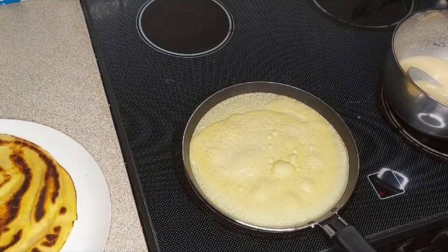 Сладкие блины с апельсиновым сиропом