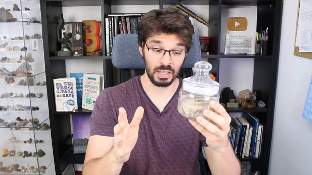 Tabla Periódica | El SODIO, un metal que EXPLOTA al CONTACTO CON EL AGUA смотреть онлайн