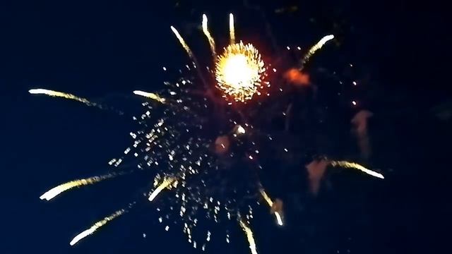 САЛЮТ КРАСНЫЕ КАЗАРМЫ ПЕРМЬ 09 МАЯ 2013 ГОДА смотреть онлайн