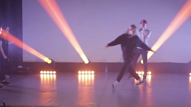 Полина Хромченкова vs Алина Савенкова | Фестиваль современного танца «А ДОМА ЛУЧШЕ» смотреть онлайн