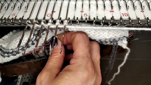 Пинетки сапожки на любой однофонтурной машине. смотреть онлайн