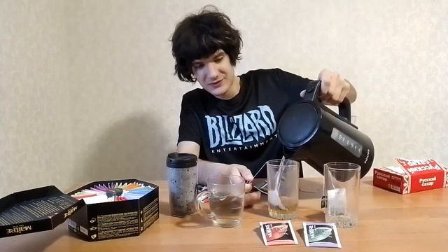 Чай попал не в тот дом.Maitre de the