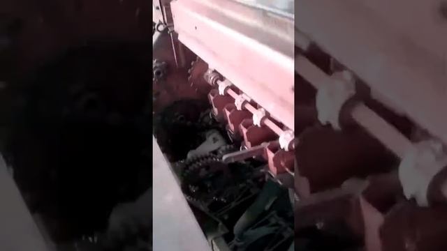 сеем люцерну и овес, на поле отец, дядя Риф и я. смотреть онлайн