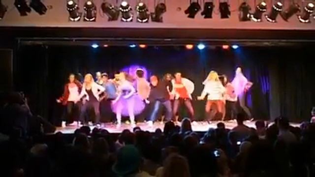 Good Fellaz bei The Show - 1. Platz ( ! Sergio wird wünschen dir alle gute Besserung ! ).mp4 смотреть онлайн