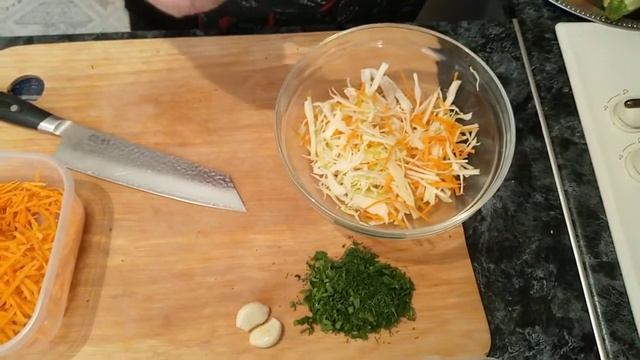 Салаты для похудения. Свежие и полезные салаты на всю неделю, всего за 40 минут! Часть 1 смотреть онлайн