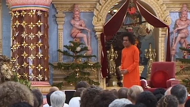 #SaiDarshan Саи Баба - Путтапарти (Арати) / Sathya Sai Baba - Puttaparthi смотреть онлайн
