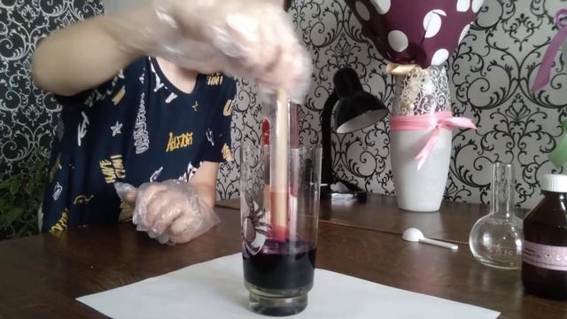 Химический опыт с марганцовкой и перекисью водорода! смотреть онлайн