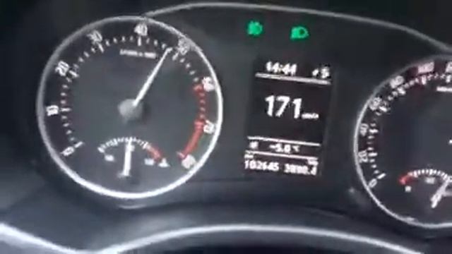 Skoda Octavia Scout 1.8 TSI 4x4  Revo. Acceleration On A Snowy Road 200 Km\h.