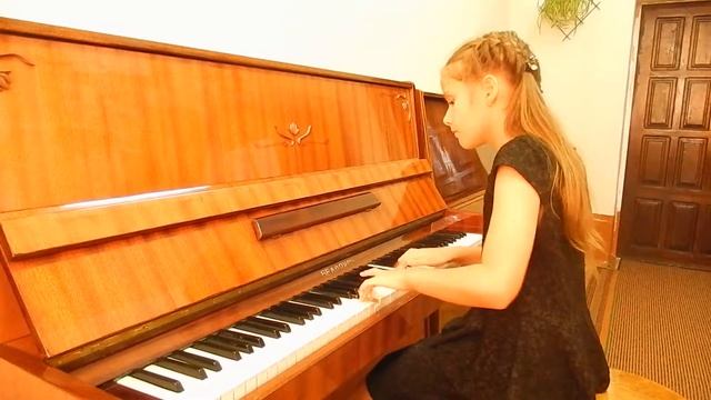 1. И. С. Бах Двухголосная инвенция № 14 B-dur; 2. К. Черни Этюд № 18, ч. II C-dur