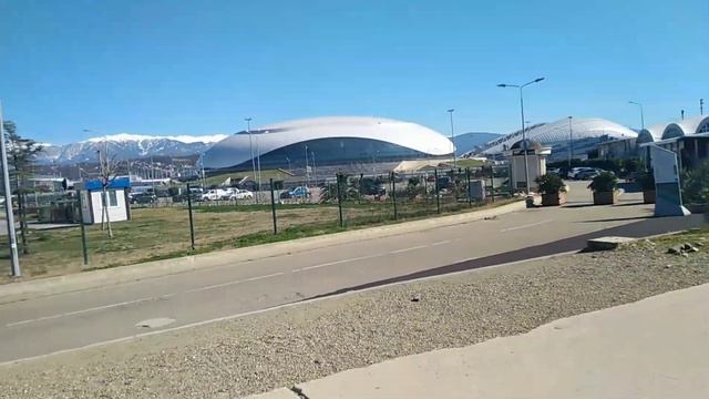 Прогулка у моря Олим - Парк смотреть онлайн