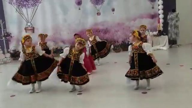 танец матрёшки смотреть онлайн