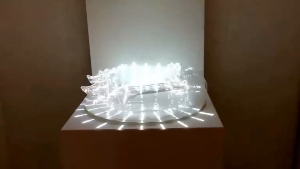 Волшебство нитей: фантастический прозрачный зоотроп, распечатанный на 3D-принтере смотреть онлайн