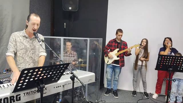 Прославление 09.10.22 смотреть онлайн