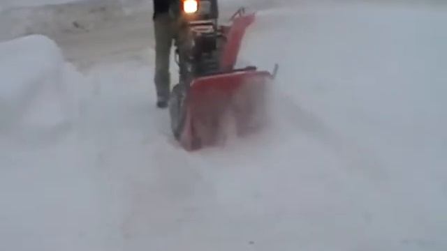 Снегоуборщик Husqvarna ST 276EP