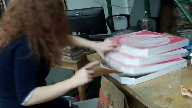 Новый Года в Циолковским и магазине винила DiG смотреть онлайн