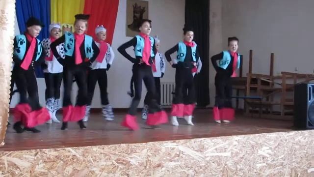 группа "Дебют" танец "Коты" смотреть онлайн