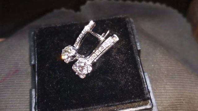 Серьги из белого золота с бриллиантами смотреть онлайн