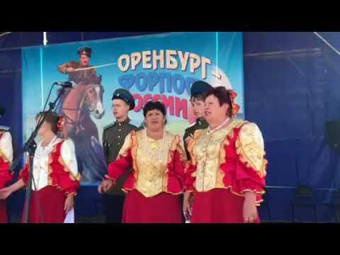 Кардаиловский народный хор на фестивале Илекские ряды