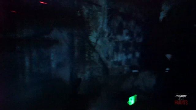 Graveyard Games Maze at Halloween Horror Nights 2019 Haunted House Walkthrough смотреть онлайн