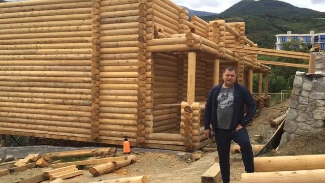 Строительство гостиницы в Крыму из бревна, часть 1