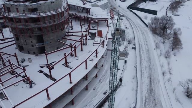 Крокус Сити Манхэттен. Замороженная стройка небоскрёба в Москве. Башенные краны JASO. Moscow смотреть онлайн