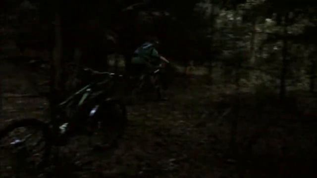 Pollok park DH jumps смотреть онлайн