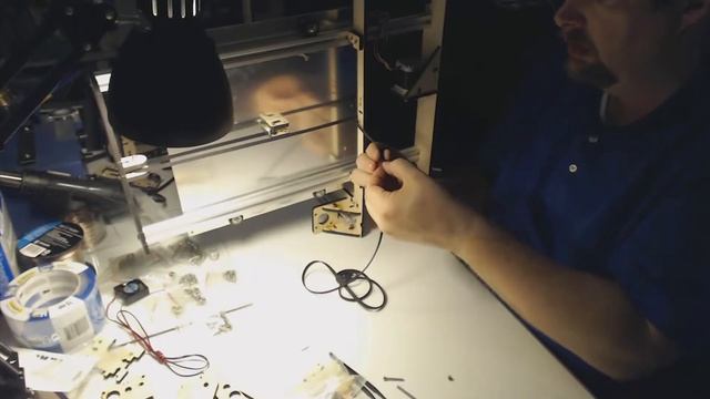 Assembly of the Makerfarm Prusa 12inch i3v 3D Printer 2 of 5 смотреть онлайн