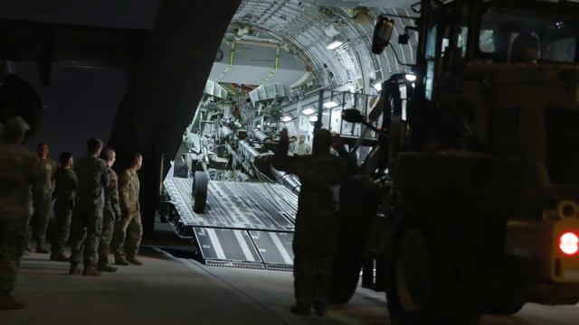 Чергові гаубиці М777 та боєприпаси до них прямують до України - МО США смотреть онлайн