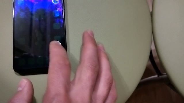 Oppo reno 2 фиолетовое пятно смотреть онлайн