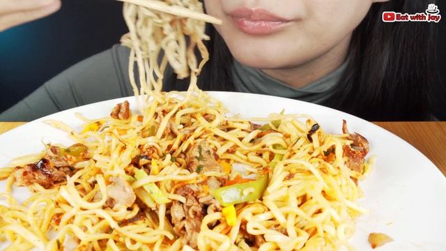 ASMR STIR-FRIED NOODLES WITH LAMB | 볶음면 | MIE GORENG | شعيرية مقلية | MUKBANG EATING SOUNDS смотреть онлайн