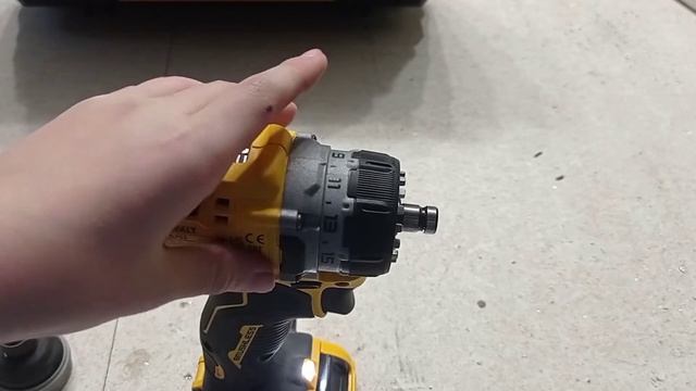 обзор на аккумуляторный шуруповёрт от DeWALT