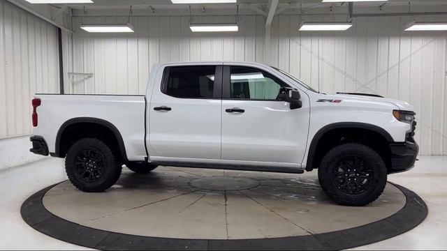 2023 Chevrolet Silverado 1500 ZR2 Crew Cab Paris Lexington Winchester Nicholasville Louisville смотреть онлайн