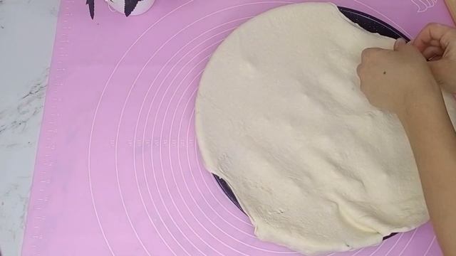 Куринный пирог из слоенный тесто / Тауық етінен бәліш /Казакша рецепт /безумно вкусно смотреть онлайн