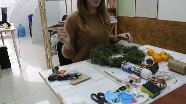 Материалы для создания новогоднего венка смотреть онлайн