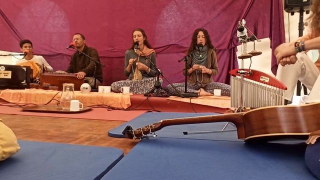 Sri Nrisimha Maha Mantra смотреть онлайн