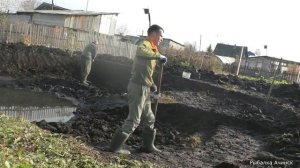 копаем пруд на даче своими руками СКОЛЬКО ВЕСА НАБРАЛИ КАРПЫ