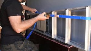 Крепление лестницы в кузове фургона при помощи такелажное рейки ТРА1 , производства Nordic-Vans.