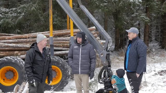 Rottne skotaren F11D med kranspetsstyrning смотреть онлайн