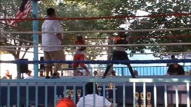 2013.06.08 (18) Kevin Mendoza (Aleman) v Alexander Pena (Refuse to Lose Bakersfield) смотреть онлайн