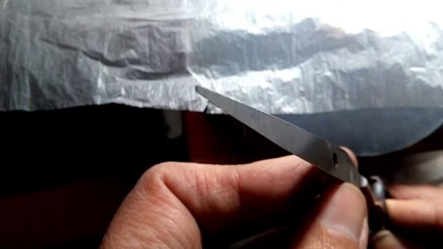 Сделал сам СЕКРЕТНЫЙ СТАНОК для вышлифовки (хонингования) парикмахерских ножниц. смотреть онлайн