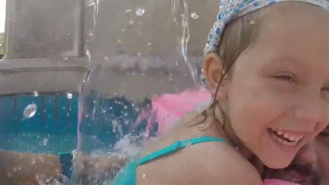 Будапешт: купальни Сечени, замок Вайдахуняд и площадь Героев смотреть онлайн