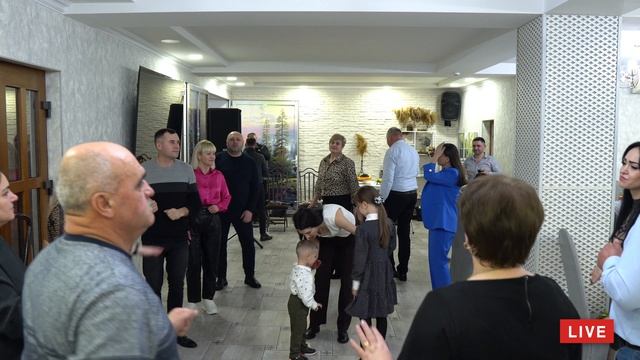 Зажигательная молдавская музыка Formatia Dor De Neam Clip4