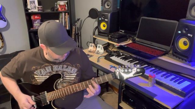 Riffing and shredding #19. #ibanez #ibanezguitars #emgpickups #shred #bosskatana смотреть онлайн