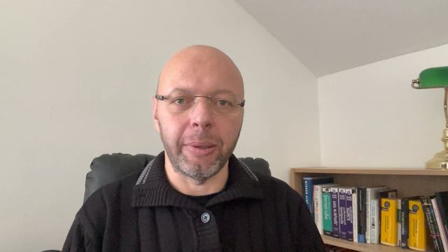 Фраза дня: коль смартут хошев ше(h)у вилон. כל סמרטוט חושב שהוא וילון смотреть онлайн