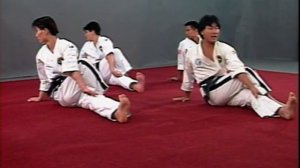 Таэквондо - Начало растяжки и укрепления мышц. Ч 1 уровень 1