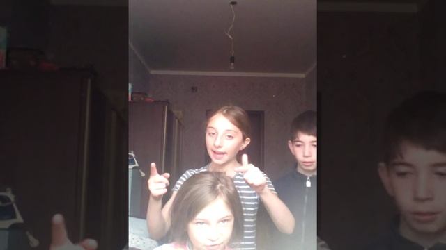 Кто лучше знает тамилу 1 часть смотреть онлайн